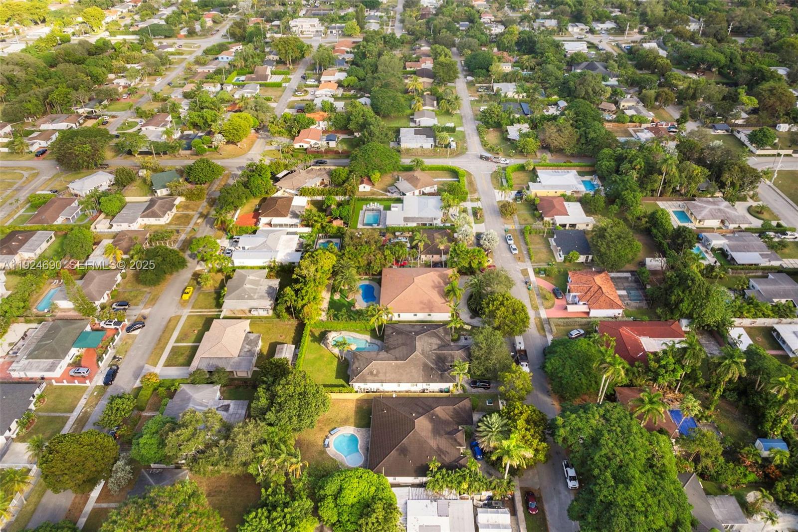 6845 Southwest 52nd Street Miami, FL 33155 - Photo 38 of 39