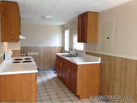 840 Pole Miller Rd Extension Brevard, NC 28712 - Photo 2 of 14 Gallery Image 2
