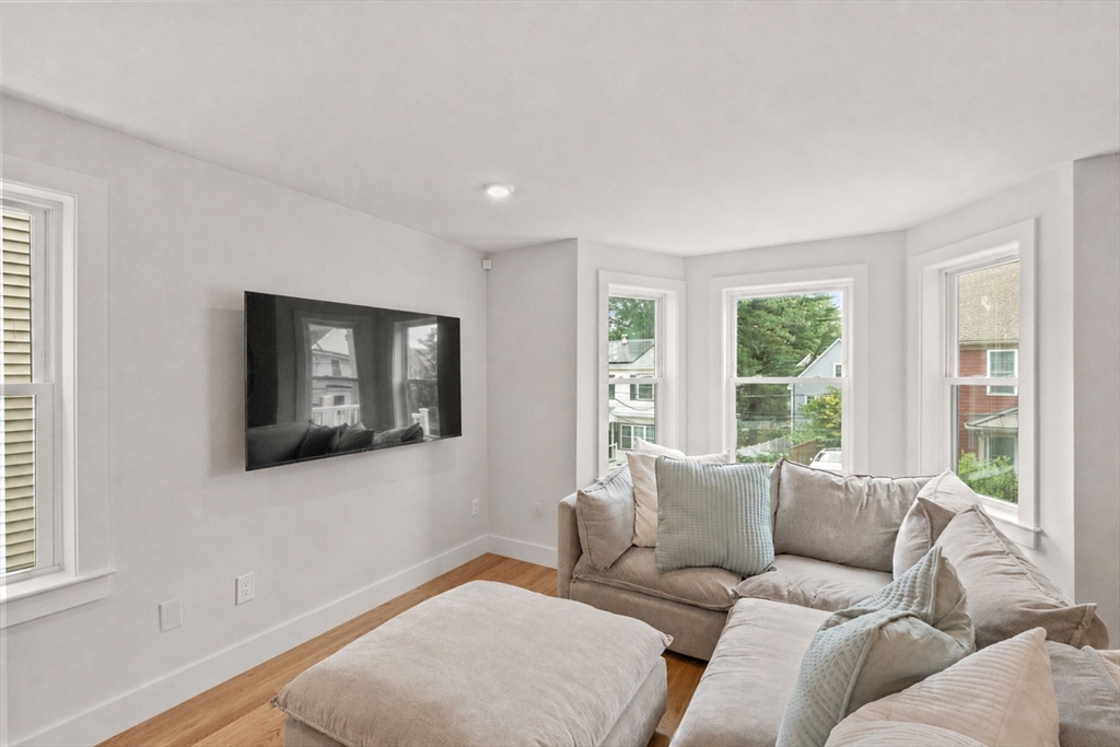 20 Ufford Street, Unit 1 Boston, MA 02124 - Photo 6 of 28