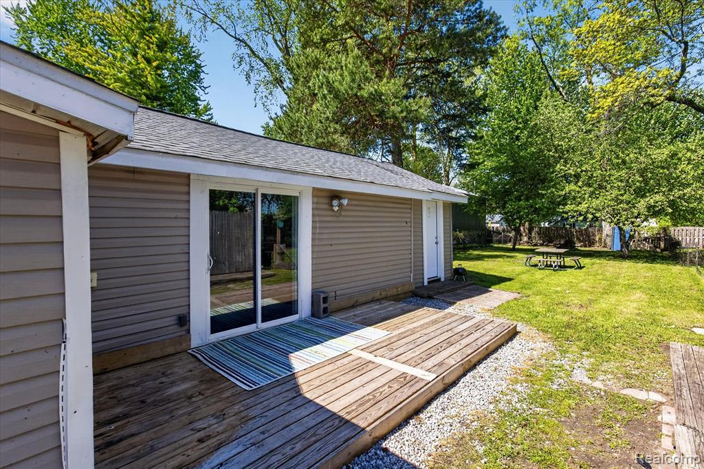 986 Pine Road Bay City, MI 48706 - Photo 33 of 35