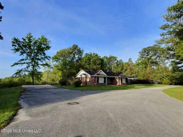 $2,200 | 6117 Jim Ramsay Road, Vancleave, MS 39565
