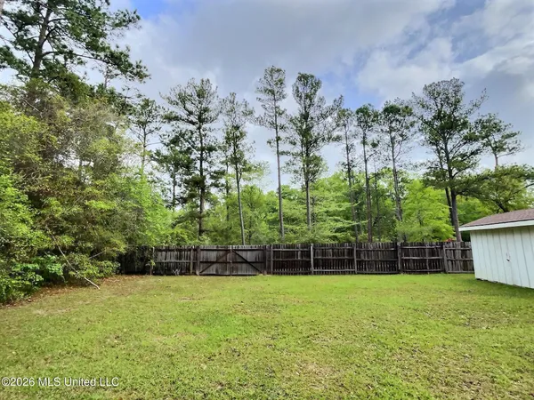 $2,200 | 6117 Jim Ramsay Road, Vancleave, MS 39565