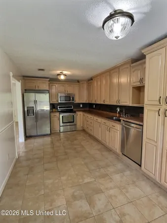 $2,200 | 6117 Jim Ramsay Road, Vancleave, MS 39565