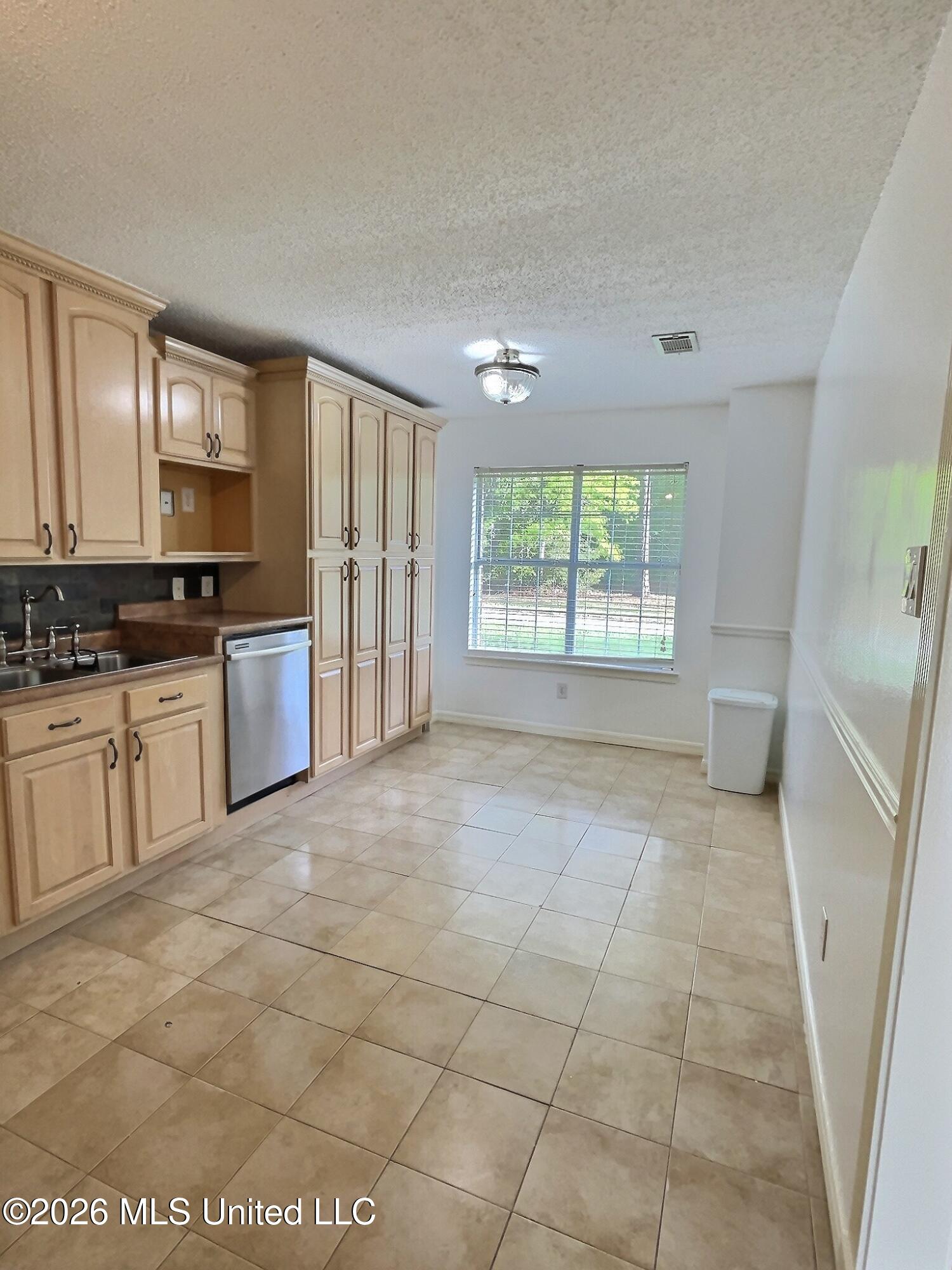 6117 Jim Ramsay Road Vancleave, MS 39565 - Photo 5 of 31 exposio_133798368