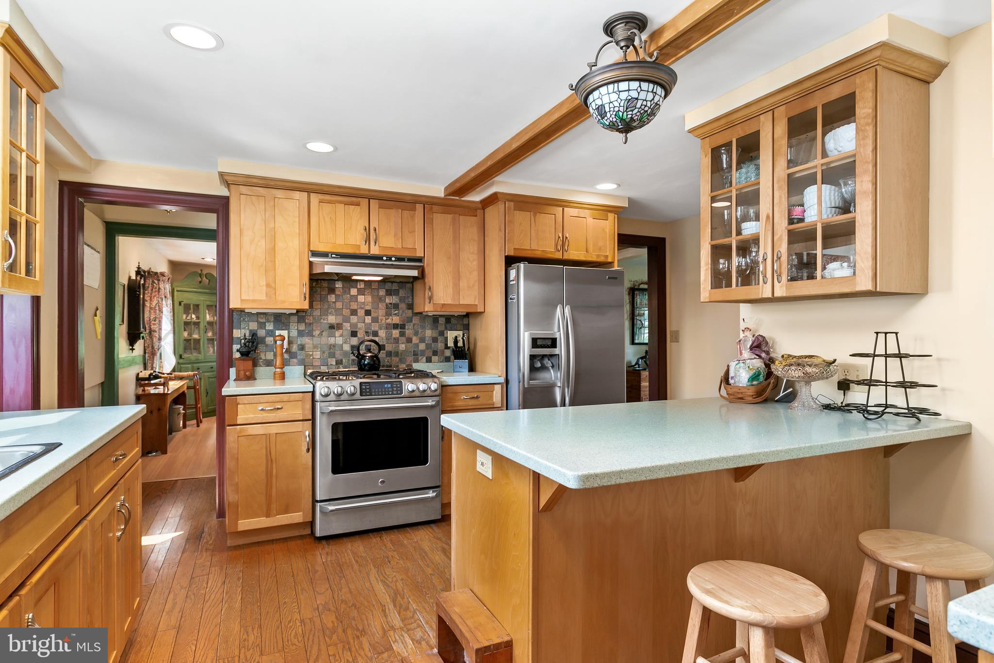 304 Cranbury Road Princeton Junction, NJ 08550 - Photo 7 of 35