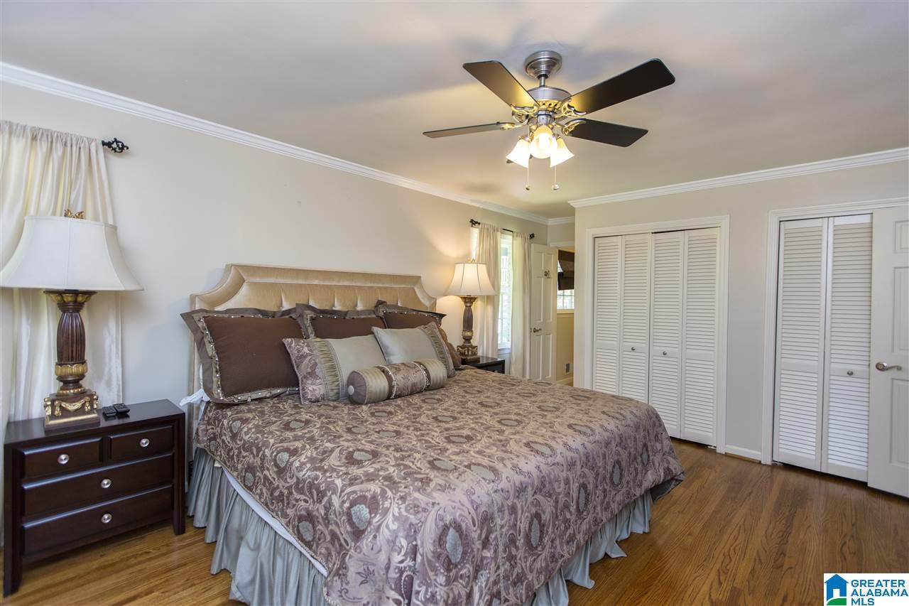 3612 Spring Valley Road, Unit 17 Mountain Brook, AL 35223 - Photo 9 of 35