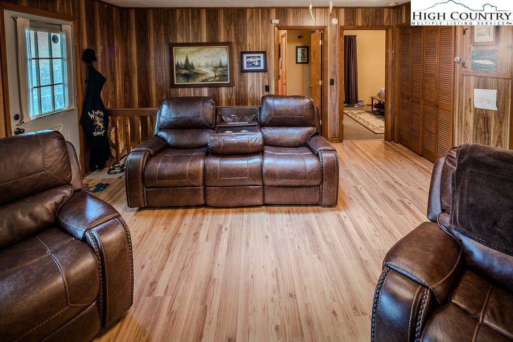 190 Spruce Pine Road Newland, NC 28657 - Photo 14 of 44