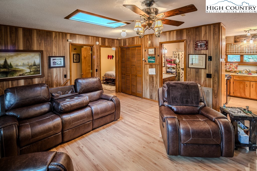 190 Spruce Pine Road Newland, NC 28657 - Photo 15 of 44