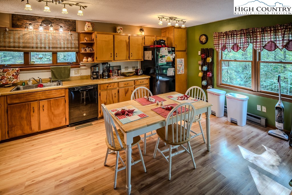 190 Spruce Pine Road Newland, NC 28657 - Photo 19 of 44