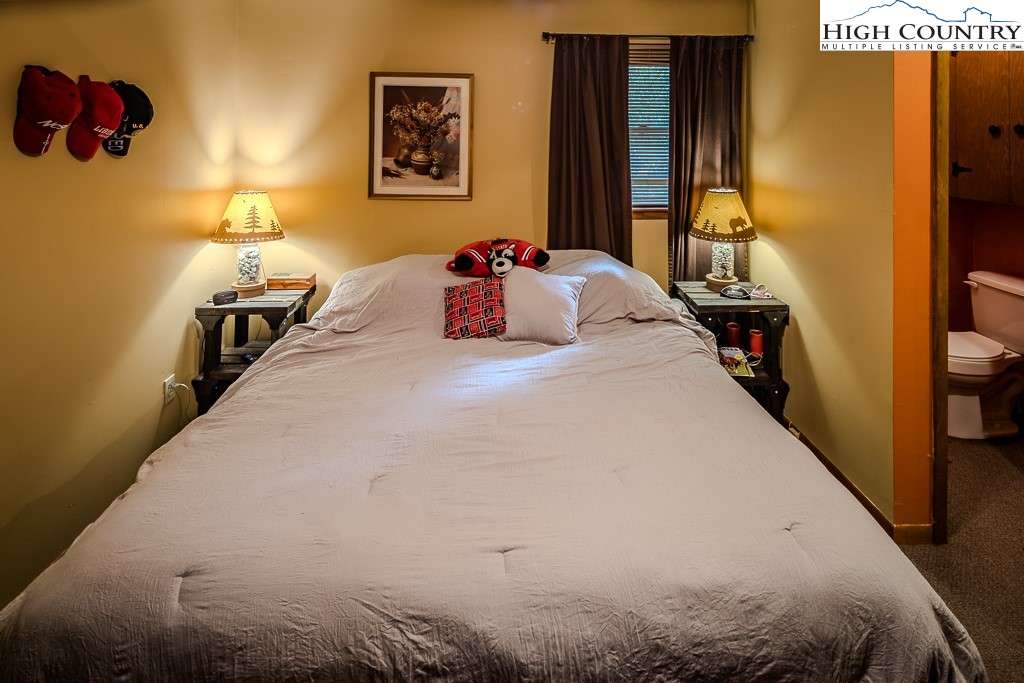 190 Spruce Pine Road Newland, NC 28657 - Photo 21 of 44