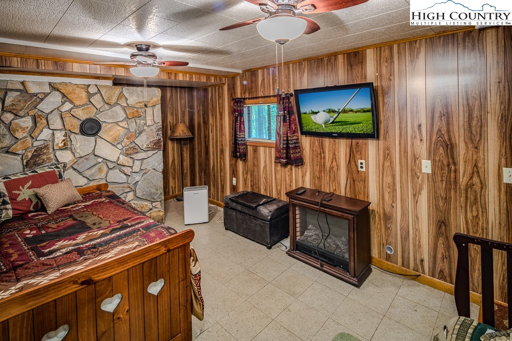 190 Spruce Pine Road Newland, NC 28657 - Photo 25 of 44