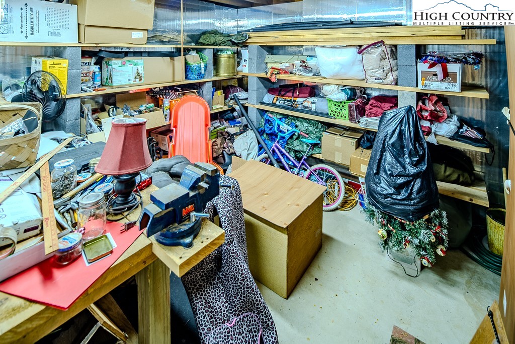 190 Spruce Pine Road Newland, NC 28657 - Photo 33 of 44