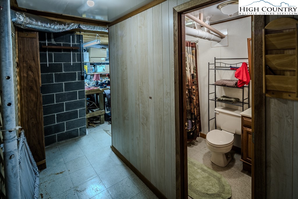 190 Spruce Pine Road Newland, NC 28657 - Photo 39 of 44