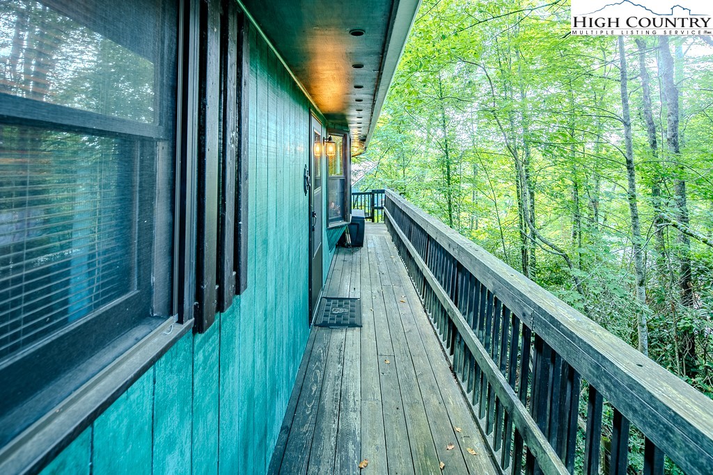 190 Spruce Pine Road Newland, NC 28657 - Photo 9 of 44