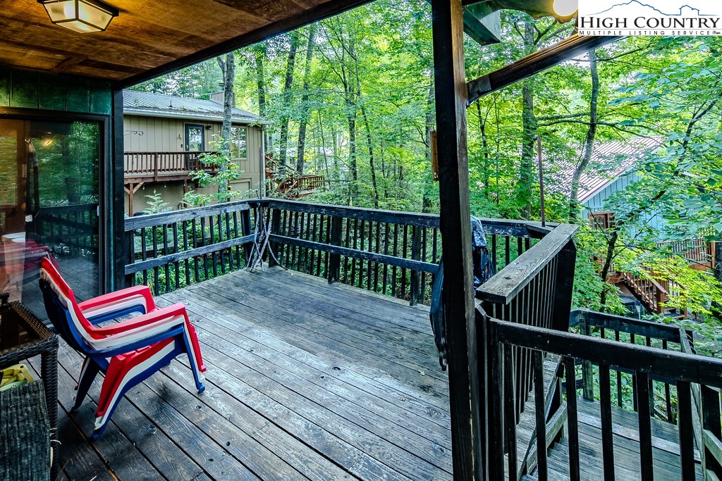 190 Spruce Pine Road Newland, NC 28657 - Photo 10 of 44