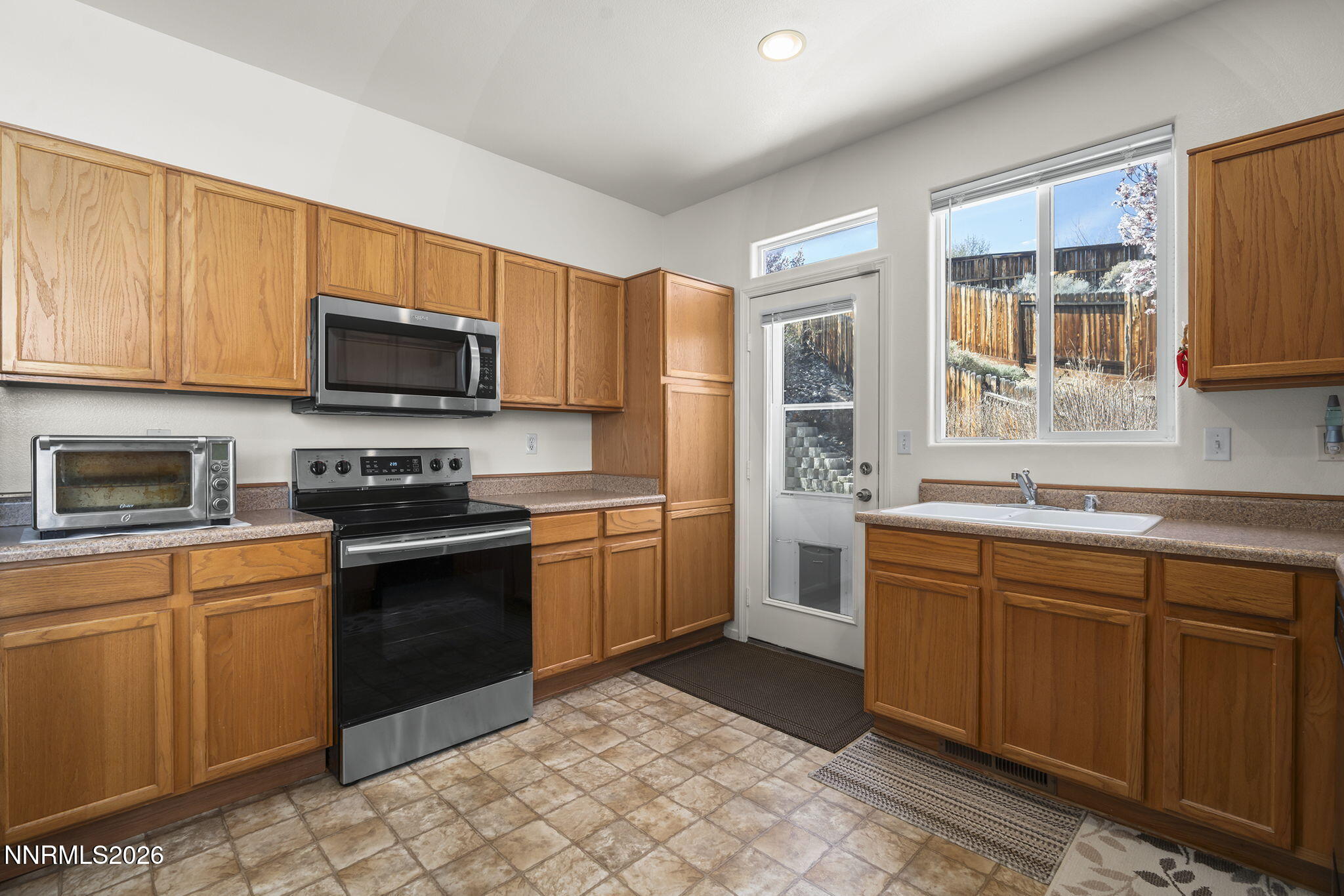 5941 Sapphire Ridge Court Reno, NV 89523 - Photo 8 of 16 10-web-or-mls-_DSC5201