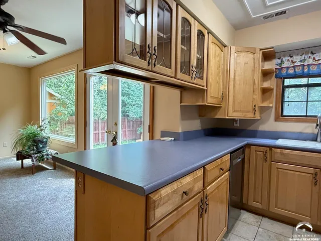 $307,500 | 2516 Kensington Road, Lawrence, KS 66046