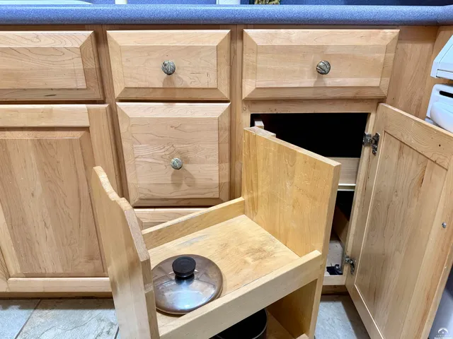 $307,500 | 2516 Kensington Road, Lawrence, KS 66046