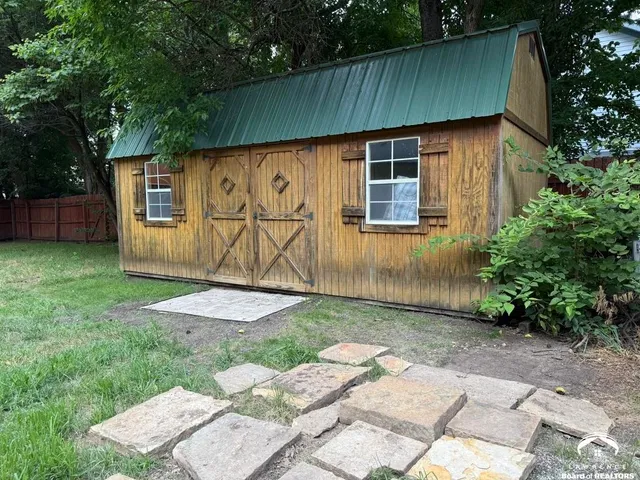 $307,500 | 2516 Kensington Road, Lawrence, KS 66046