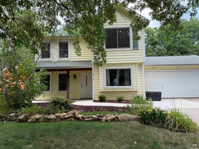 $307,500 | 2516 Kensington Road, Lawrence, KS 66046
