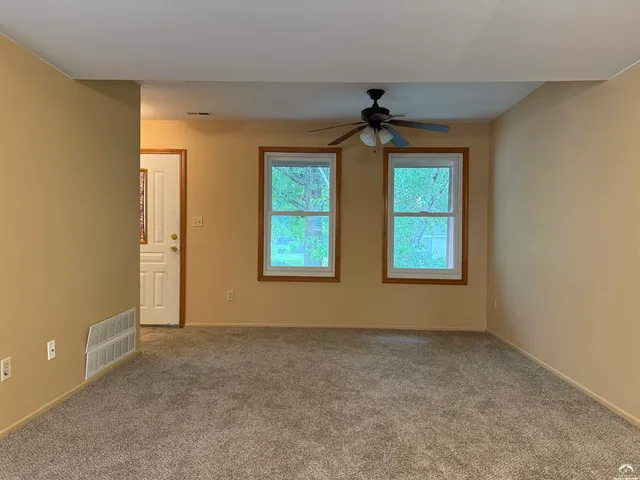 $307,500 | 2516 Kensington Road, Lawrence, KS 66046