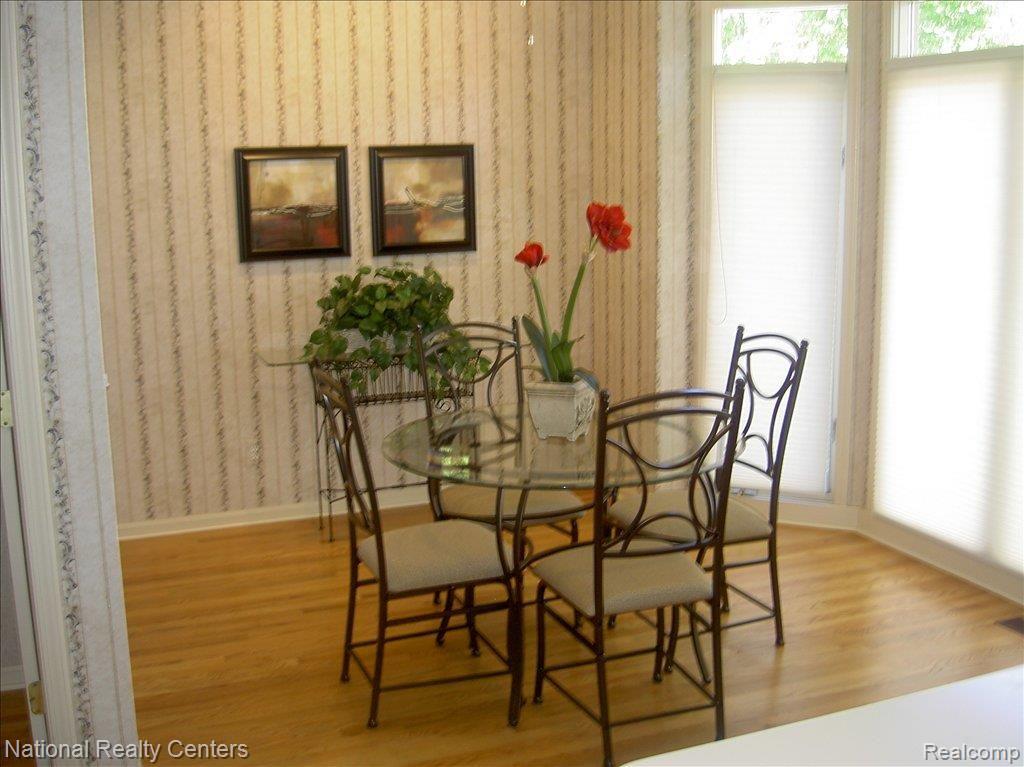 1103 Bluebird Drive Rochester, MI 48307 - Photo 8 of 10 8_BFT Nook