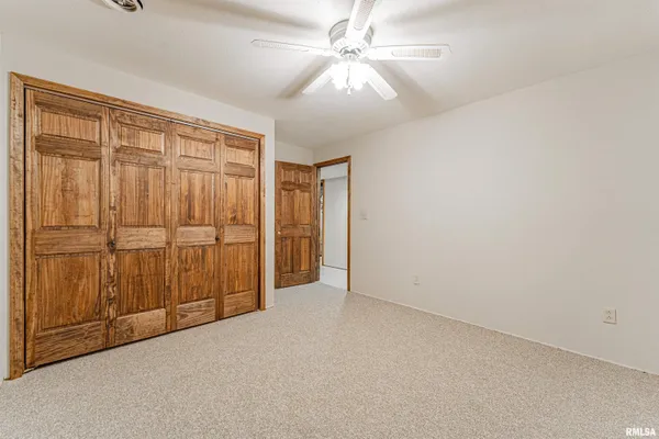 $325,000 | 1301 1411 Avenue, Lincoln, IL 62656