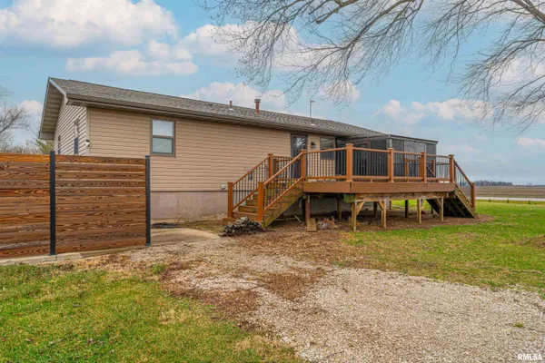 $325,000 | 1301 1411 Avenue, Lincoln, IL 62656