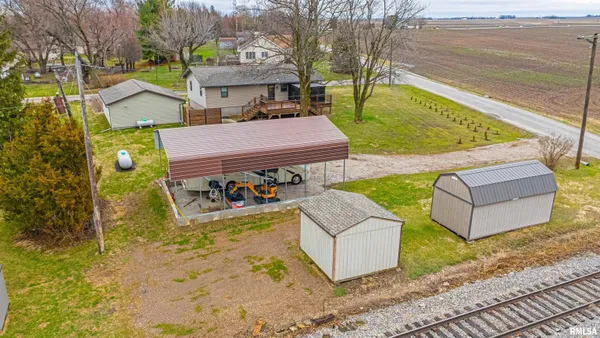 $325,000 | 1301 1411 Avenue, Lincoln, IL 62656