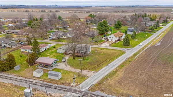 $325,000 | 1301 1411 Avenue, Lincoln, IL 62656