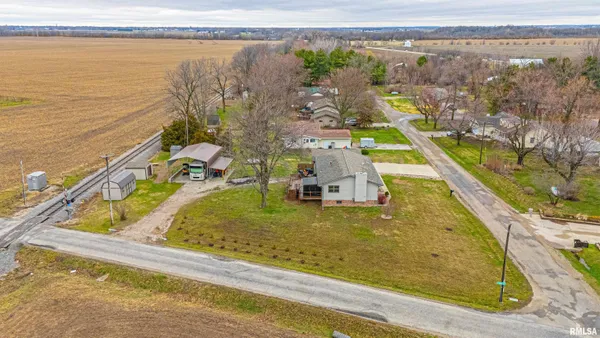 $325,000 | 1301 1411 Avenue, Lincoln, IL 62656