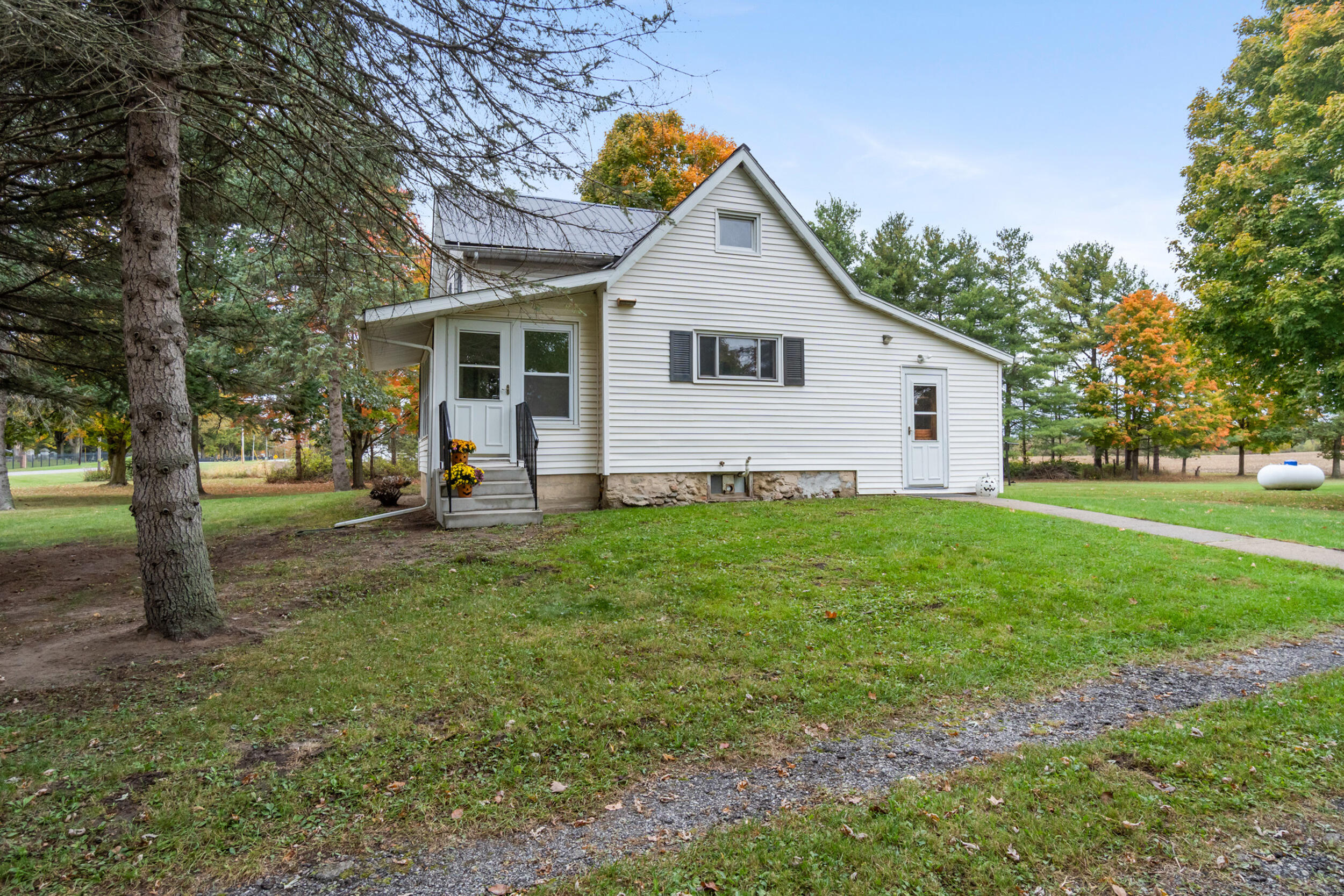 16378 Cadmus Road Hudson, MI 49247 - Photo 46 of 64 16378 cadmus rd hudson mi - 00060