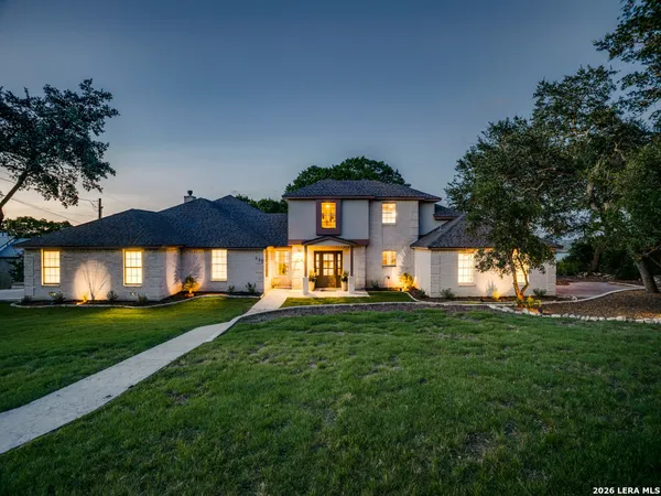 $1,195,000 | 137 Lake View Drive, Boerne, TX 78006