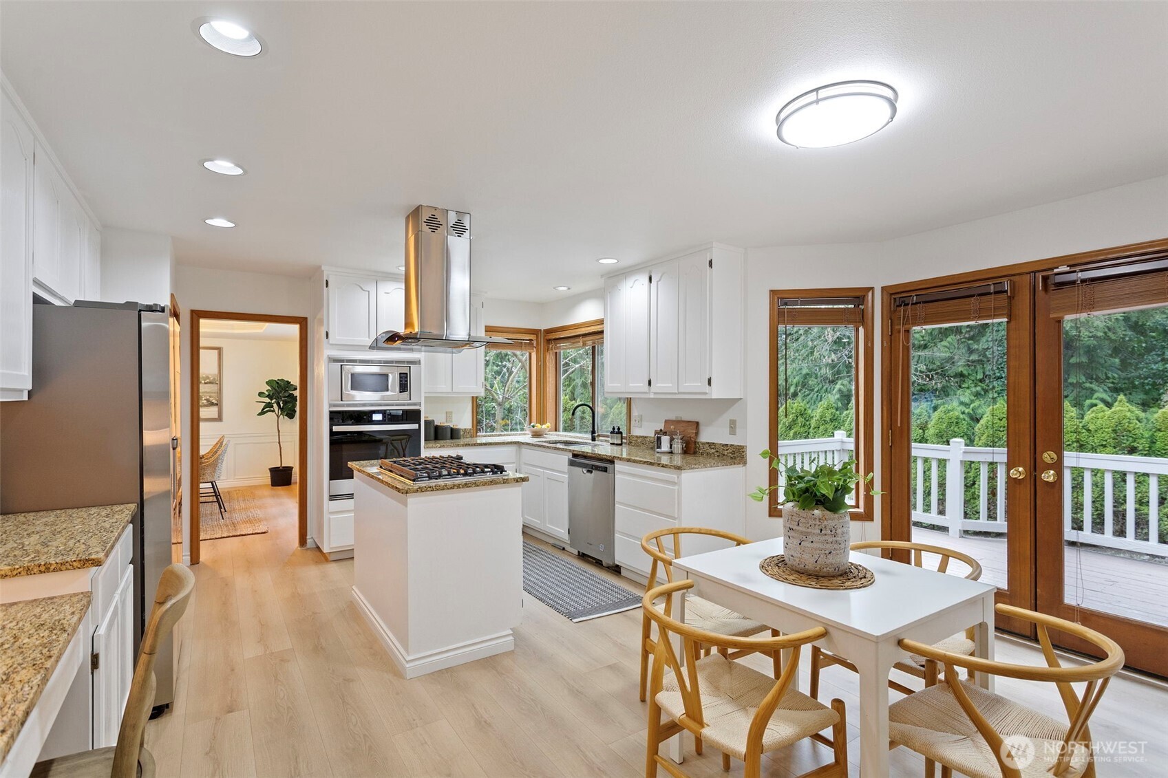 18632 29th Avenue Southeast Bothell, WA 98012 - Photo 7 of 39