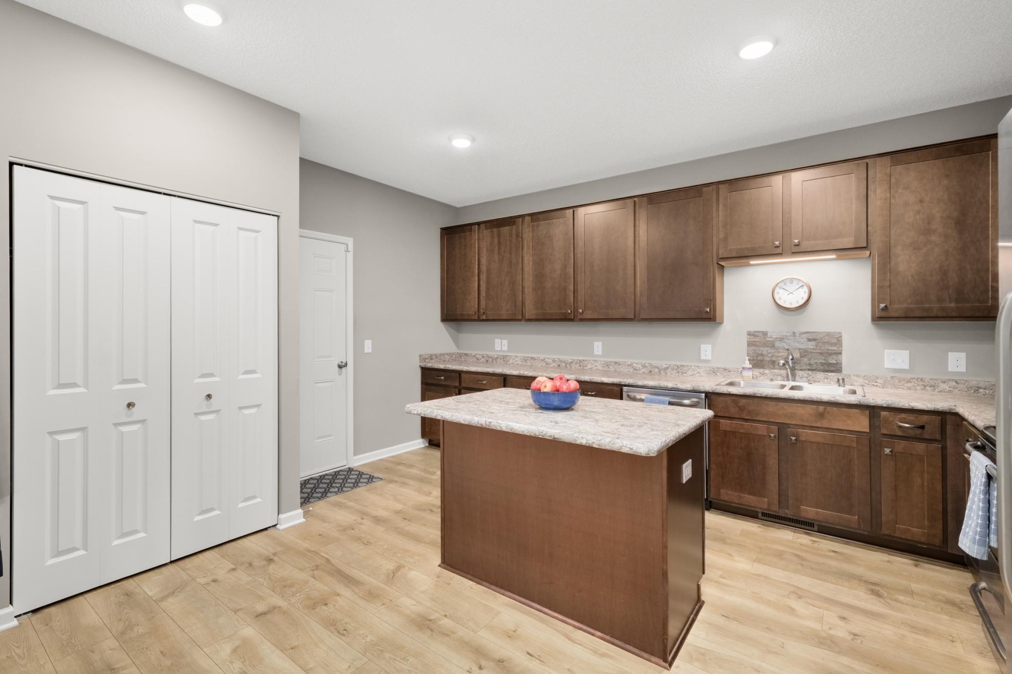 554 Cannon Way Dundas, MN 55019 - Photo 6 of 29
