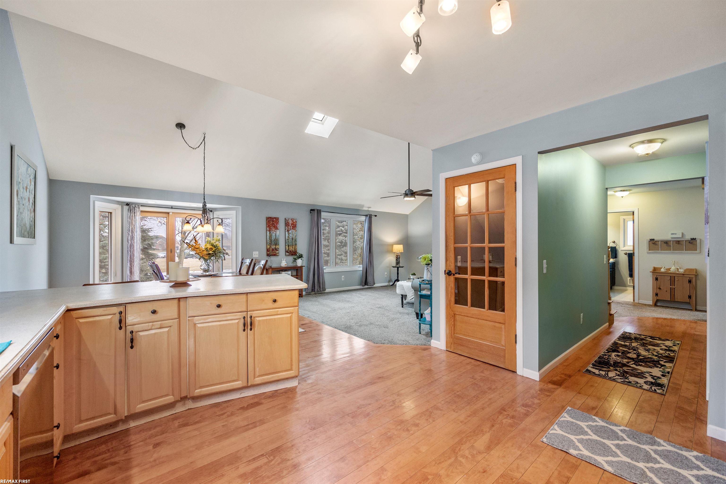 34443 Lillian Road Chesterfield, MI 48047 - Photo 7 of 46