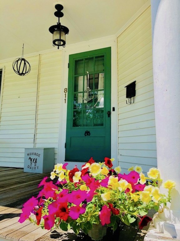 811 Main Street Warren, RI 02885 - Photo 3 of 31