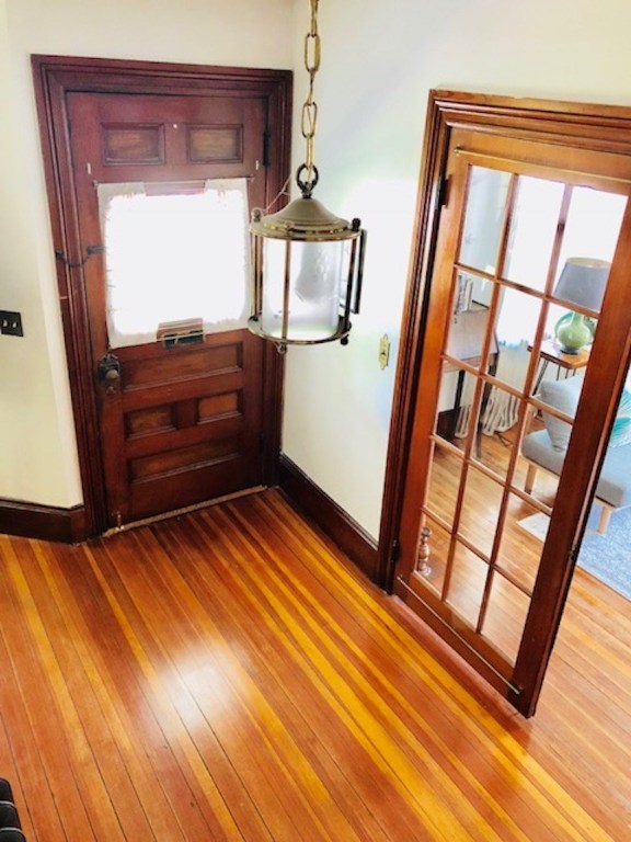 811 Main Street Warren, RI 02885 - Photo 9 of 31