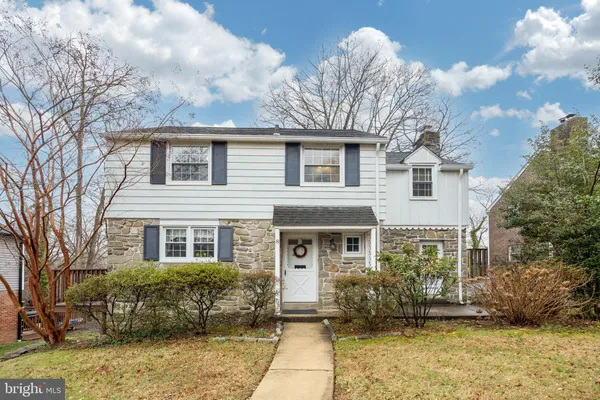 $385,000 | 8 Pilgrim Lane, Drexel Hill, PA 19026
