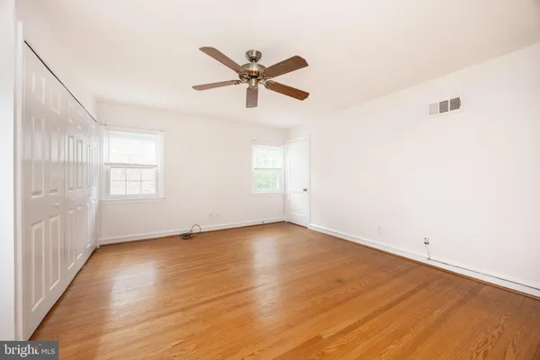 $385,000 | 8 Pilgrim Lane, Drexel Hill, PA 19026