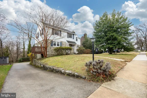 $385,000 | 8 Pilgrim Lane, Drexel Hill, PA 19026
