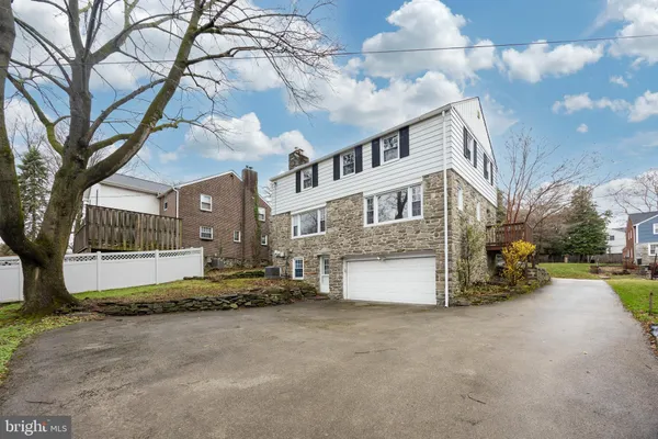 $385,000 | 8 Pilgrim Lane, Drexel Hill, PA 19026