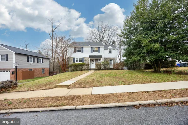 $385,000 | 8 Pilgrim Lane, Drexel Hill, PA 19026