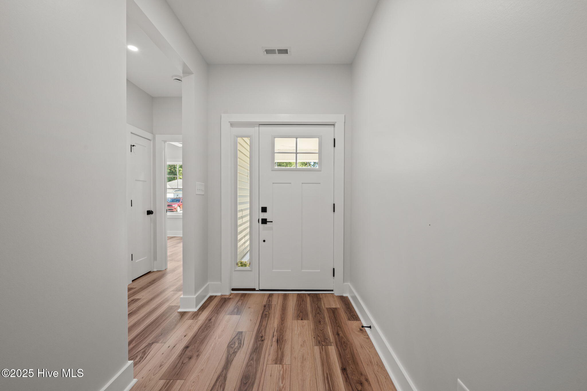 412 Satterfield Drive New Bern, NC 28560 - Photo 6 of 40 11-web-or-mls-DSC_4132