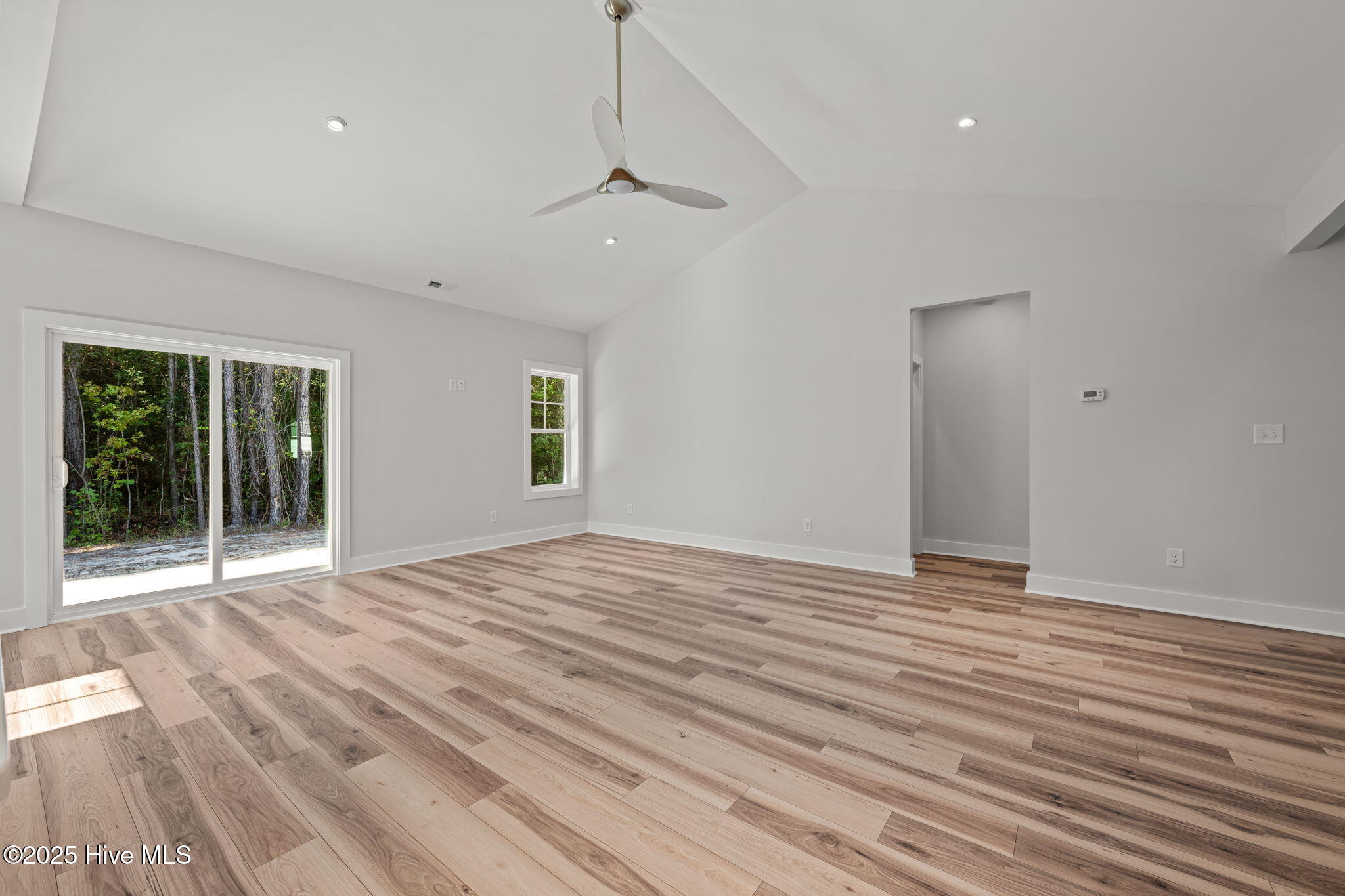 412 Satterfield Drive New Bern, NC 28560 - Photo 15 of 40 33-web-or-mls-DSC_4198