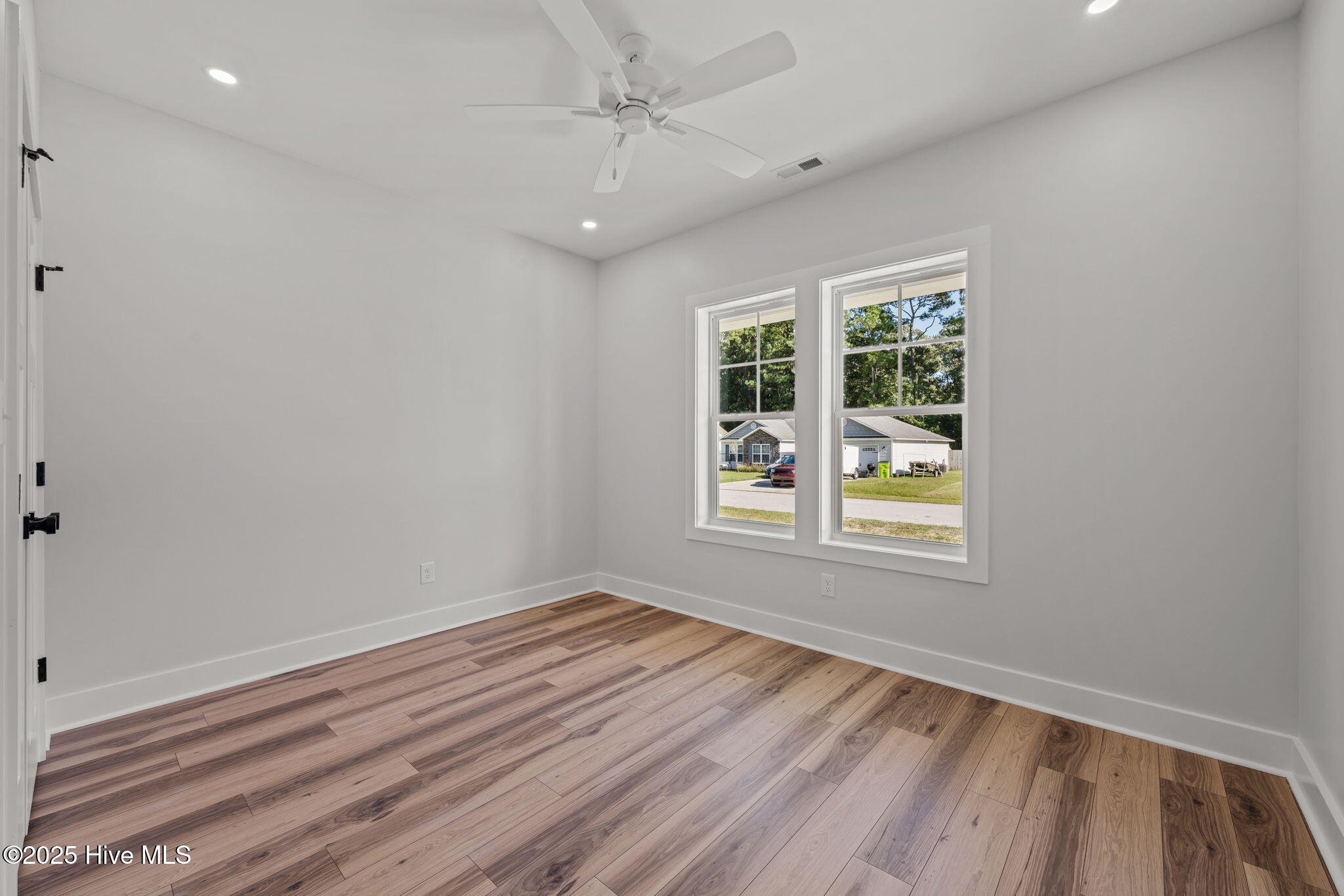 412 Satterfield Drive New Bern, NC 28560 - Photo 24 of 40 12-web-or-mls-DSC_4135