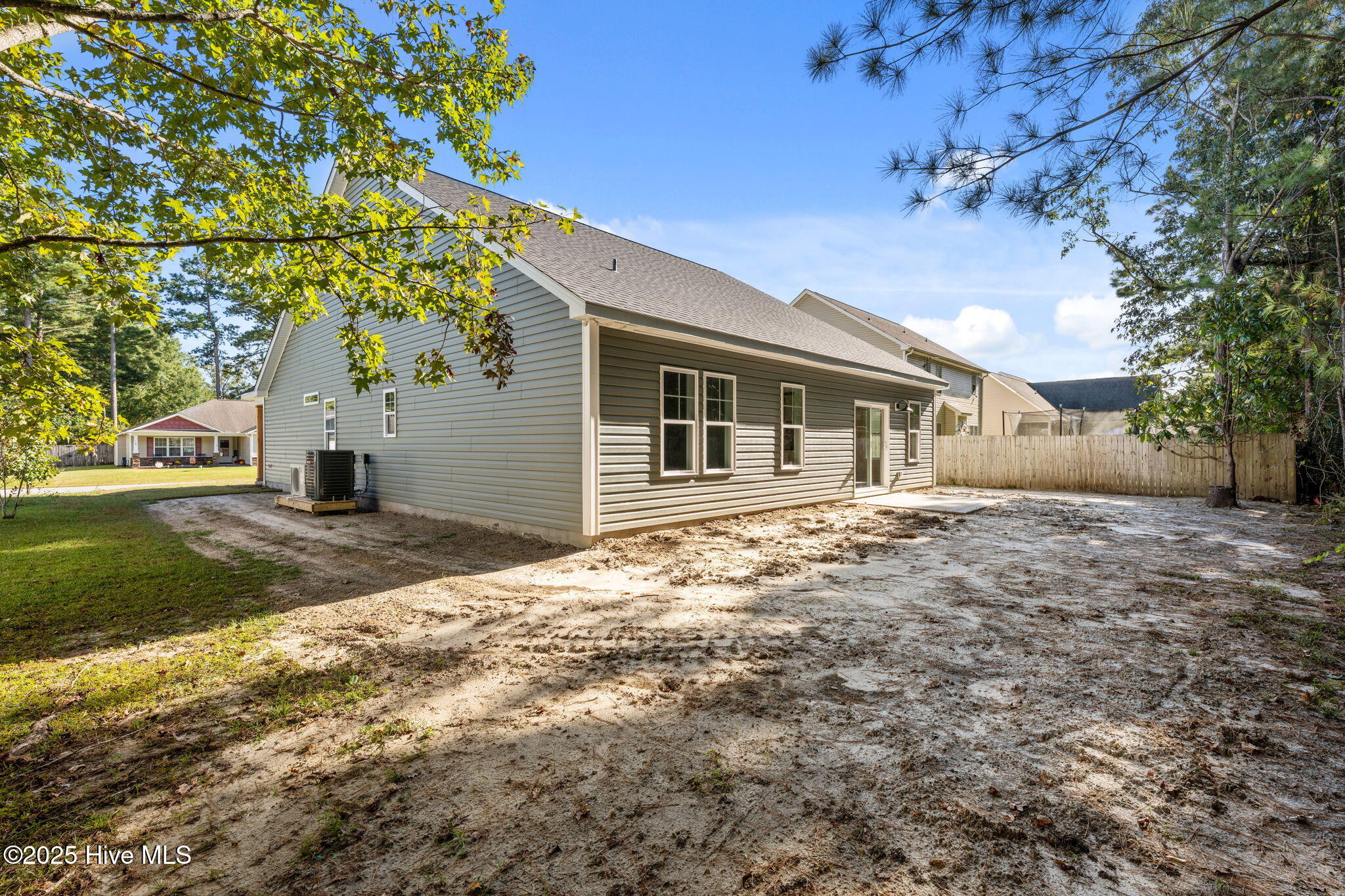 412 Satterfield Drive New Bern, NC 28560 - Photo 34 of 40 39-web-or-mls-DSC_4212