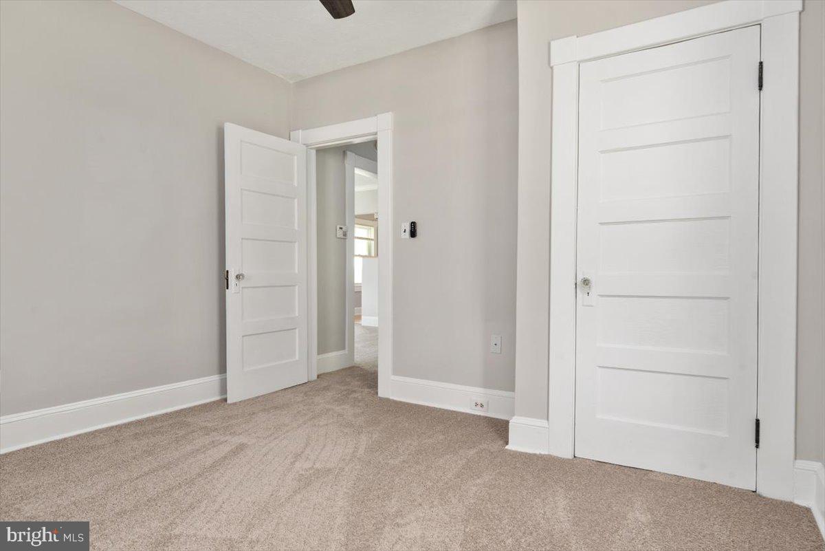 122 West Hilltop Road Baltimore, MD 21225 - Photo 23 of 32 Bedroom 1