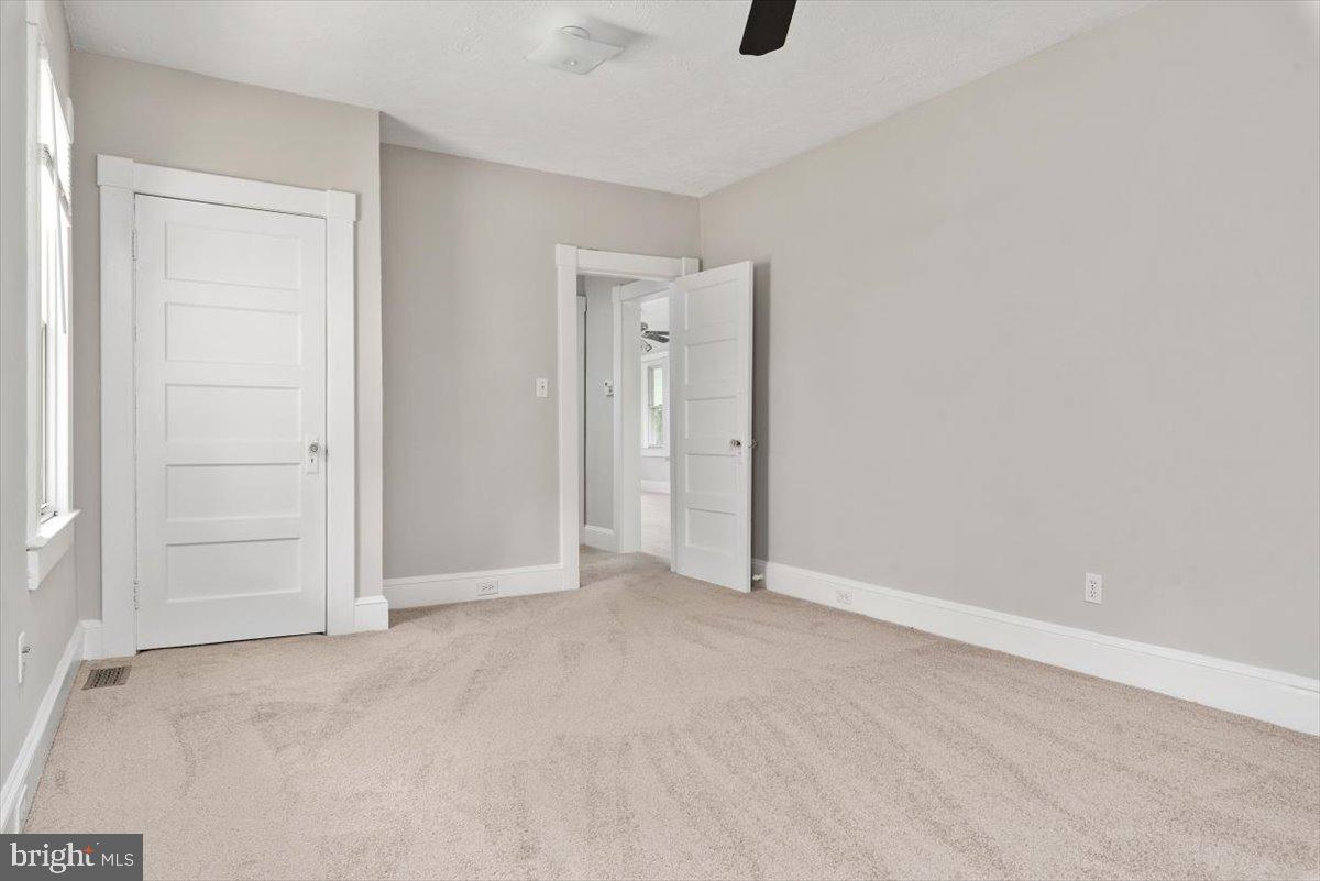 122 West Hilltop Road Baltimore, MD 21225 - Photo 27 of 32 Bedroom 2