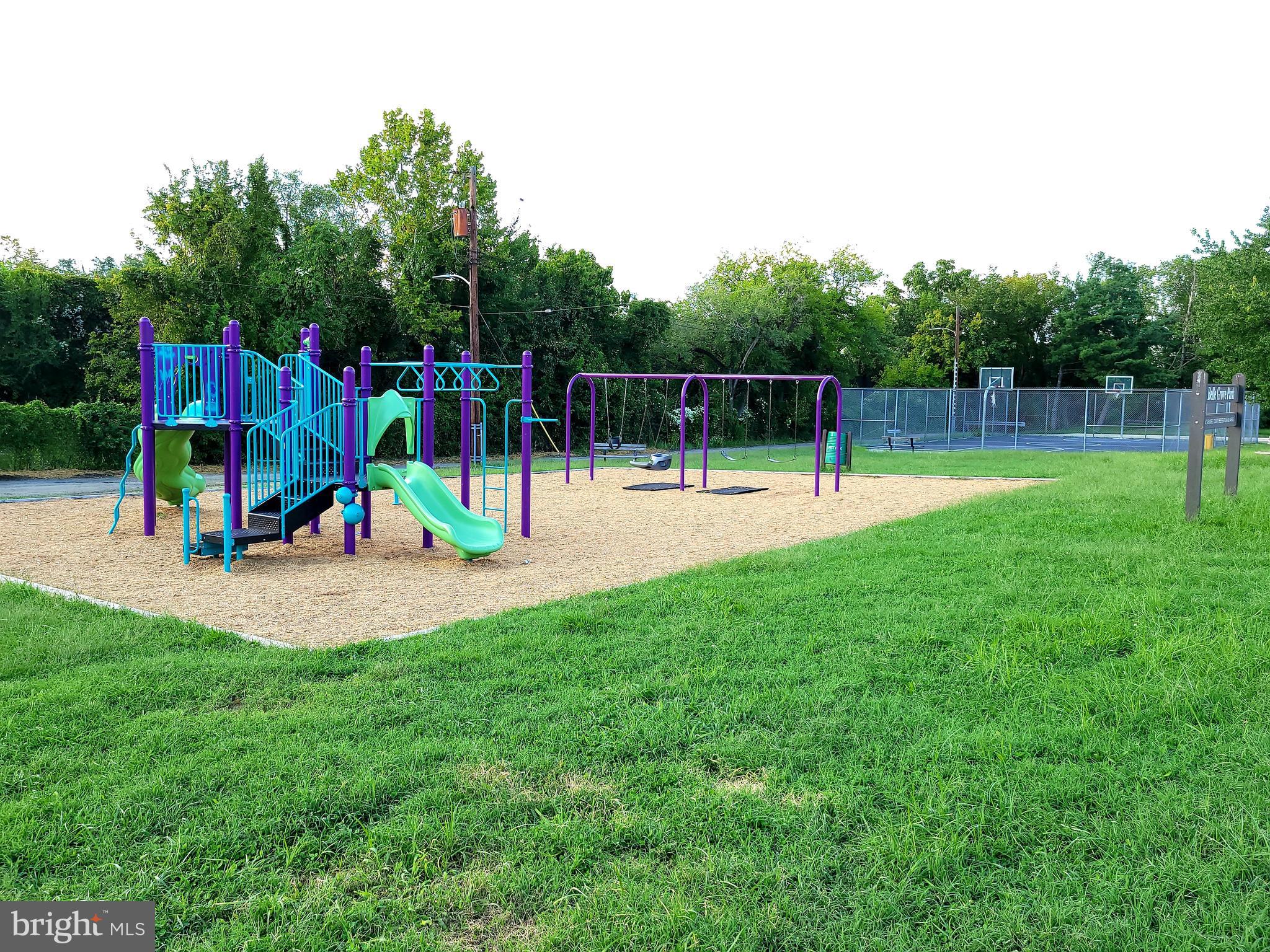 122 West Hilltop Road Baltimore, MD 21225 - Photo 30 of 32 Belle Grove Park with Basketball Courts